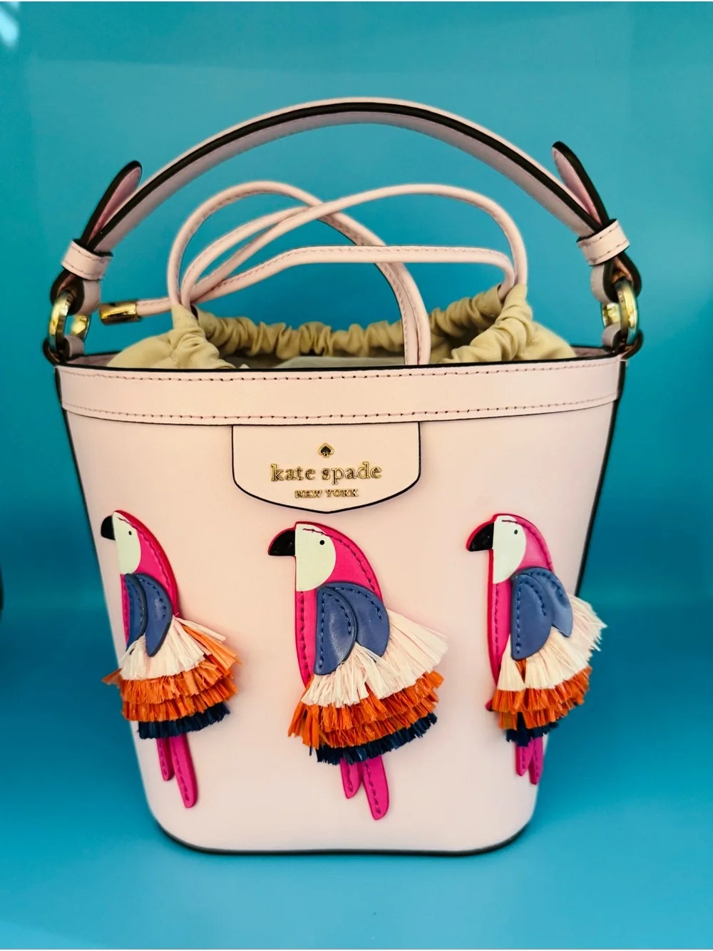 Kate Spade Flock Party Pippa Pink Parrot Bucket Bag Crossbody EUC Rare